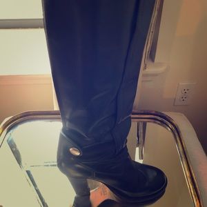 Chloè Knee High Boots SZ 39 1/2 - Black